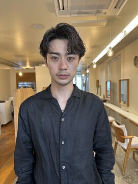 朝のセットが楽になるメンズニュアンスパーマ