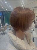 ショート　ブリーチ　ベージュ