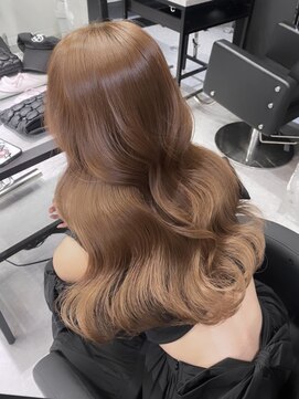 PELE原宿/ブリーチなしダブルカラー/ハイトーン/ケアブリーチ【３月上旬OPEN(予定)】 着物ヘア/大人ガーリー/ダークアッシュ/似合わせカット/原宿