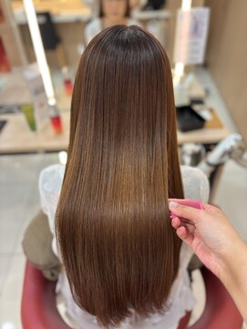 フェイス 伊勢原(FACE。) 【伊勢原】３０代以降の白髪ぼかし、髪質改善