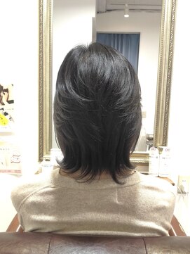 ヘアー グリーン(hair green) 40代50代60代/ウルフレイヤー/ミディアムウルフ