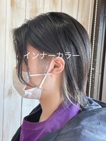 ヘアーアンドメイクサワ 佐久店(sawa)&nbsp;シルバーインナーカラー耳掛け切りっぱなし外ハネボブ