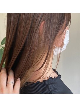 サラジュ 西宮北口店(SARAJU) ■ハイトーン/デザインカラー/インナーカラー【妹尾駿】