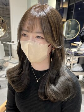 ティア(Tia.) (韓国風/くびれヘア/縮毛矯正/前髪/サイドバング/小顔)