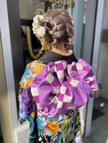 ラビス クローバー(Lovis clover)&nbsp;振袖着付け　ヘアセット　モードヘア