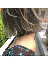 ブルーアンドカンパニー(BLUE&Co.)&nbsp;ハイライト×グレージュ