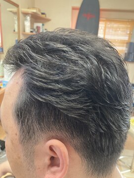 カットライン(CUT LINE) オールバックミディアム