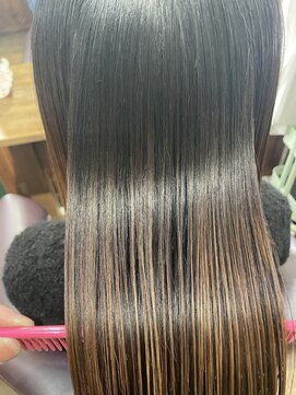 エルパライソ 鯖江店(Elparaiso) 鯖江/髪質改善/オッジオット/白髪染め/縮毛矯正/ハイライト