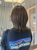 アームス リレーション(Arms Relation) 外ハネ×オリーブブラウン