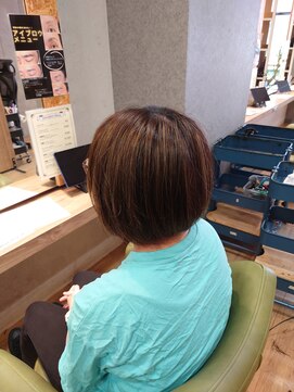 ブロッサム 東中野店 20代30代40代前下がりストレートラベンダーナチュラルボブ