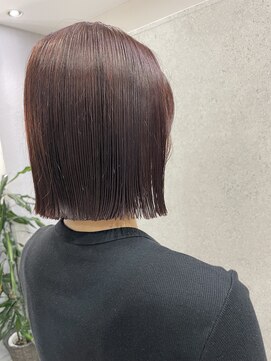 ヌーヴェル(nouvelle) 切りっぱなしボブ×ピンクブラウン