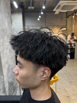 カーニー 上野(kearny)&nbsp;ツイストパーマアップバングメンズマッシュ刈り上げツーブロック