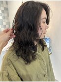 ミディアムパーマスタイル