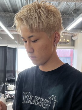 ガレージ バイ グリーン 原宿 表参道(Garage by green) 【SHUN】スパイキーショート×ハイトーン