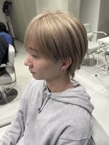ホワイト(WHITE)&nbsp;シースルーマッシュ　ミルクティーブロンド