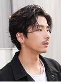 原宿ハネ感フェザーパーマメンズカットセンターパートネープレス