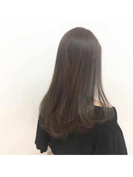 アクシス ナゴヤ(AXIS NAGOYA) AXIS 加藤えみか ◆ツヤ感抜群の大人グレージュ◆