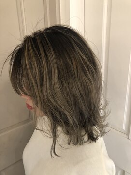 ロンドアベニール 北千住(Lond avenir) namie  ブリーチありハイトーングラデーション