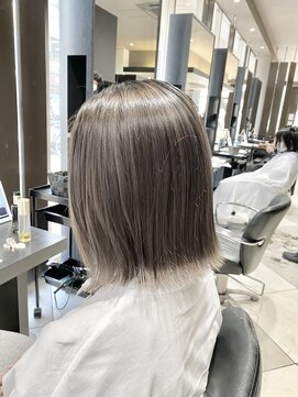 ジャパン ホンテン(JAPAN HONTEN) グレージュグラデーションボブ