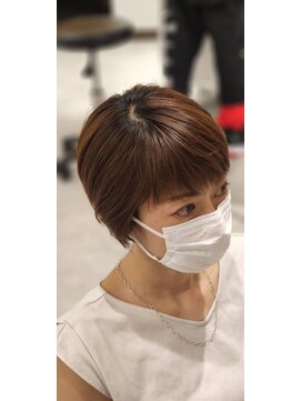 シュール センター南(SURREAL) ショートボブ