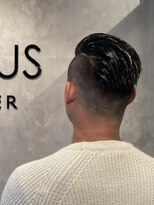 エヌドットバーバー ヒロオ(N.BARBER HIROO)&nbsp;直毛でも出来るジェル仕上げの震災刈り