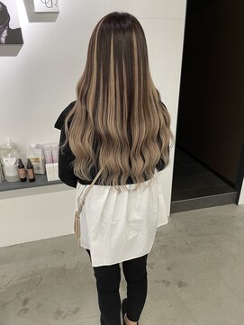 キング 高槻(K!ng) 縮毛矯正髪質改善ハイライトレイヤーカット高槻美容室エクステ