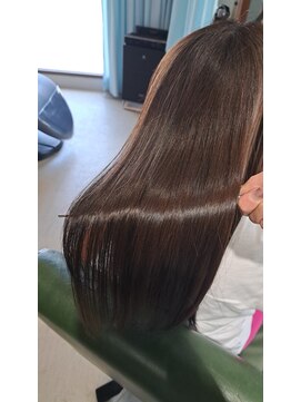 ホシトアカリ(星toあかり) 美髪カラー×トリートメント。ダメージレスでカラーします