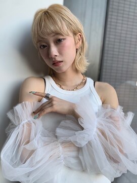 ランテルディ 渋谷(LANTERDIT) ケアブリーチ 10代20代 ホワイトグレージュ ブロンドヘア