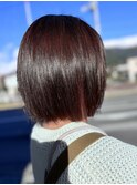 ピンクブラウン イヤリングカラー  切りっぱなしボブ