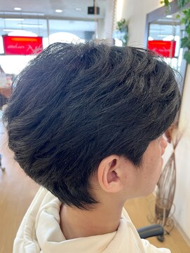 アトリエ ケーティー atelierKt なんちゃってフェザーパーマ♪