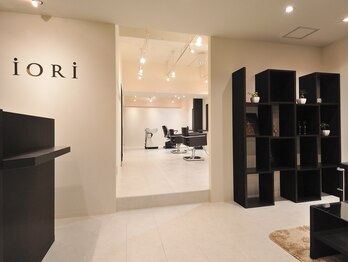 リラックスヘアーラウンジ イオリ(IORI)の写真/【女の子お子様カット＋3STEPトリートメント￥3850】女の子の可愛いを応援☆ママもお子様も一緒に綺麗に♪