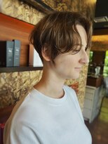 チヴォリ(CIVOLI)&nbsp;癖を活かしたショート