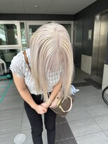 ジルバイジゼル(JILL by GiseL)&nbsp;aハイトーンホワイトミルクティーピンクケアブリーチ福岡天神