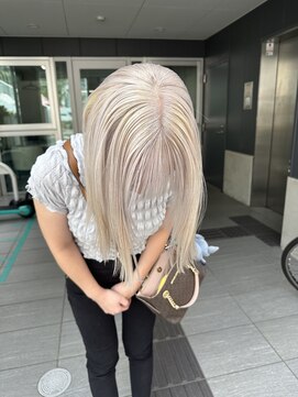 ジルバイジゼル(JILL by GiseL) aハイトーンホワイトミルクティーピンクケアブリーチ福岡天神