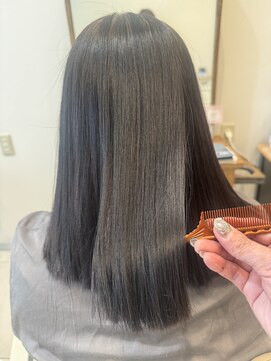 ヘアデザインロアール アリオ倉敷店(Hair Design Loire) ちゅるんストレート