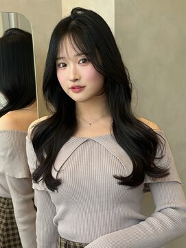 オムニス 表参道(Omnis) 韓国レイヤーカットロングヨシンモリ暗髪黒髪小顔顔まわりカット