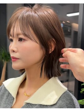 アビーファイブ(ABBEY 5) 大人ボブ銀座レイヤーカット有楽町ミディアムボブベージュ