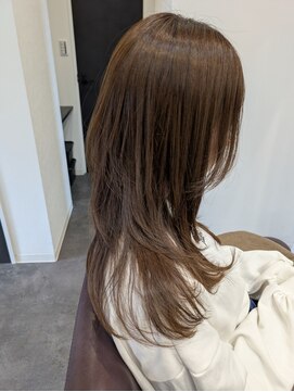 ニィニ(niini.) ラテベージュ