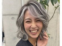 ケリーズグリーン(Kelly's Green)の雰囲気（コントラストが美しい大人ハイライトボブ）