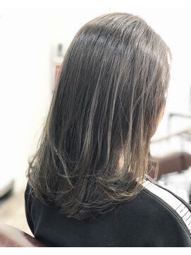 スカイ イケダ(Sky ikeda) 透明感アッシュ