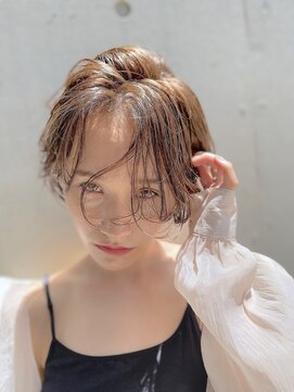 エス ヘアメイク スペース(es hair make space) くすみブルーナチュラルショート
