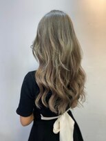 フツーロ 栄(FUTURO) アッシュスタイル