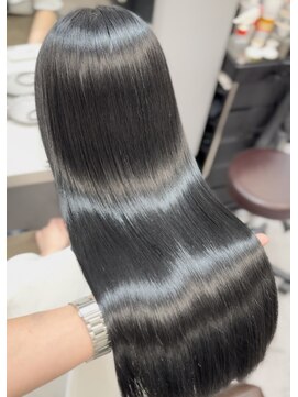 コア 梅田(Core) 髪質改善　艶髪　酸性縮毛矯正　梅田