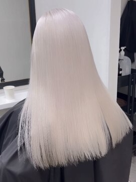 ミーム 原宿 表参道(meme) ホワイト/ブロンド/抜きっぱなしブリーチ