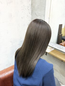 モスト(MocT) 秋カラー×ブルーベージュ