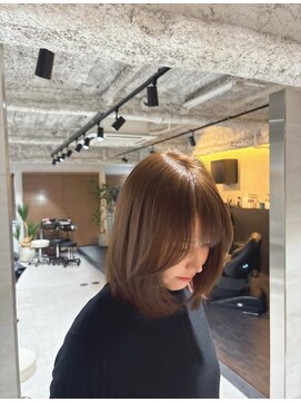 水素の力で傷ませず理想色へ。ブリーチなしWカラー