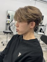 ピア ヤクイン(Pia Yakuin)&nbsp;フェザーショート×ベージュカラー