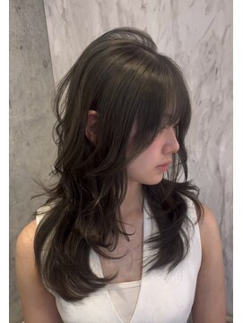 ロンドルピナス 小倉(Lond Lupinus) ミディアムレイヤーカット/似合わせカット/大人ガーリー/20代