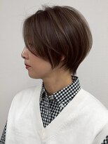 アマレット(Amaretto)&nbsp;【白髪ぼかしハイライトで作る大人上品ショートボブ】