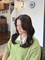 ロストシティ 横浜(LOST CITY)&nbsp;顔まわりから繋がるレイヤー×透明感オリーブカラー